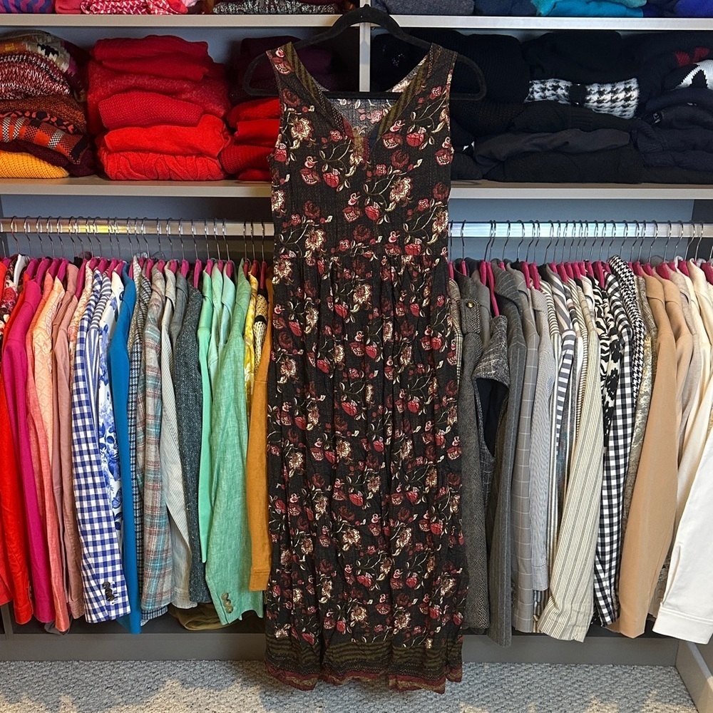 Unbranded black/olive/red floral sleeveless v neck midi dress size S